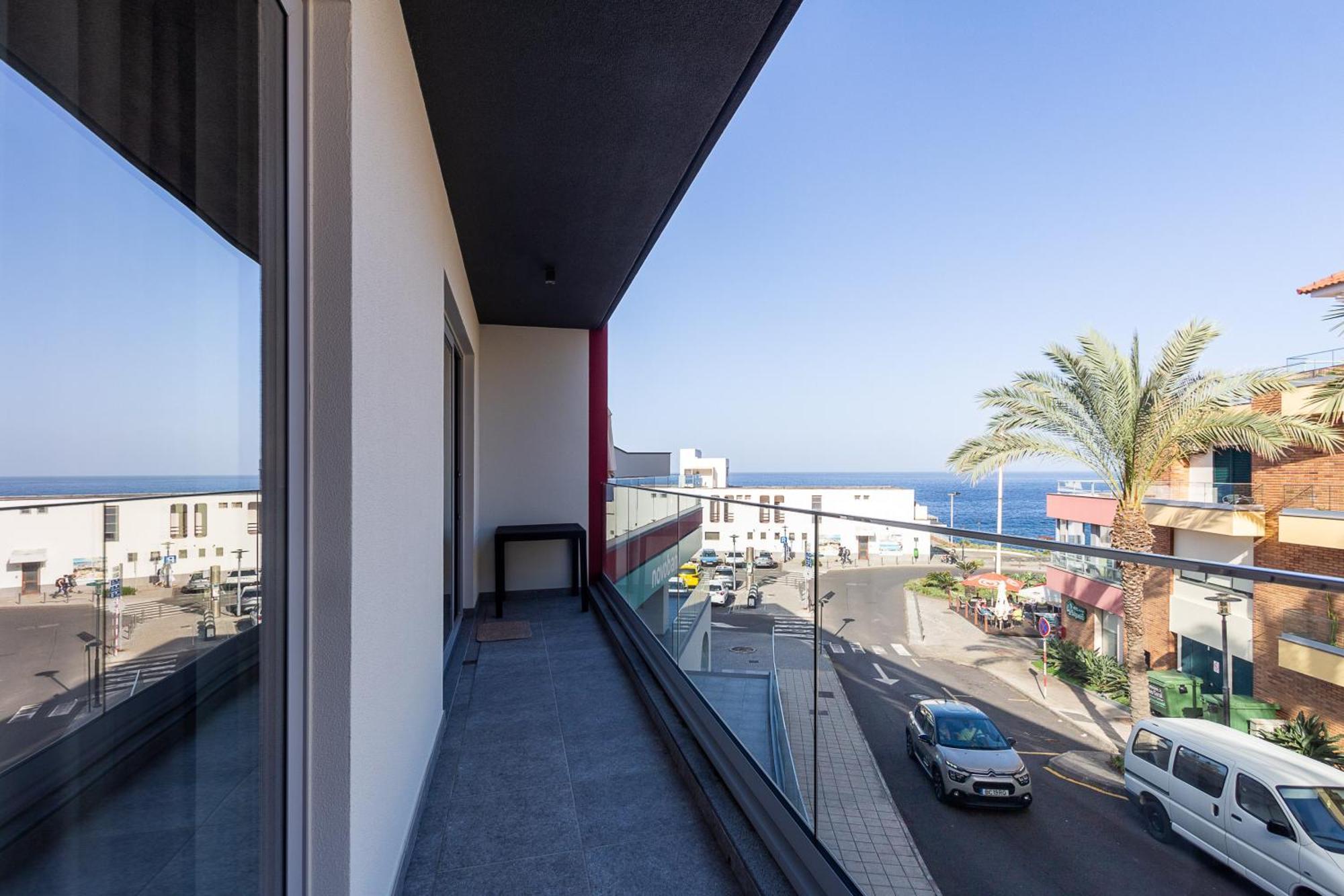 Luxury And Modern Apartment In Porto Moniz Center Exteriér fotografie